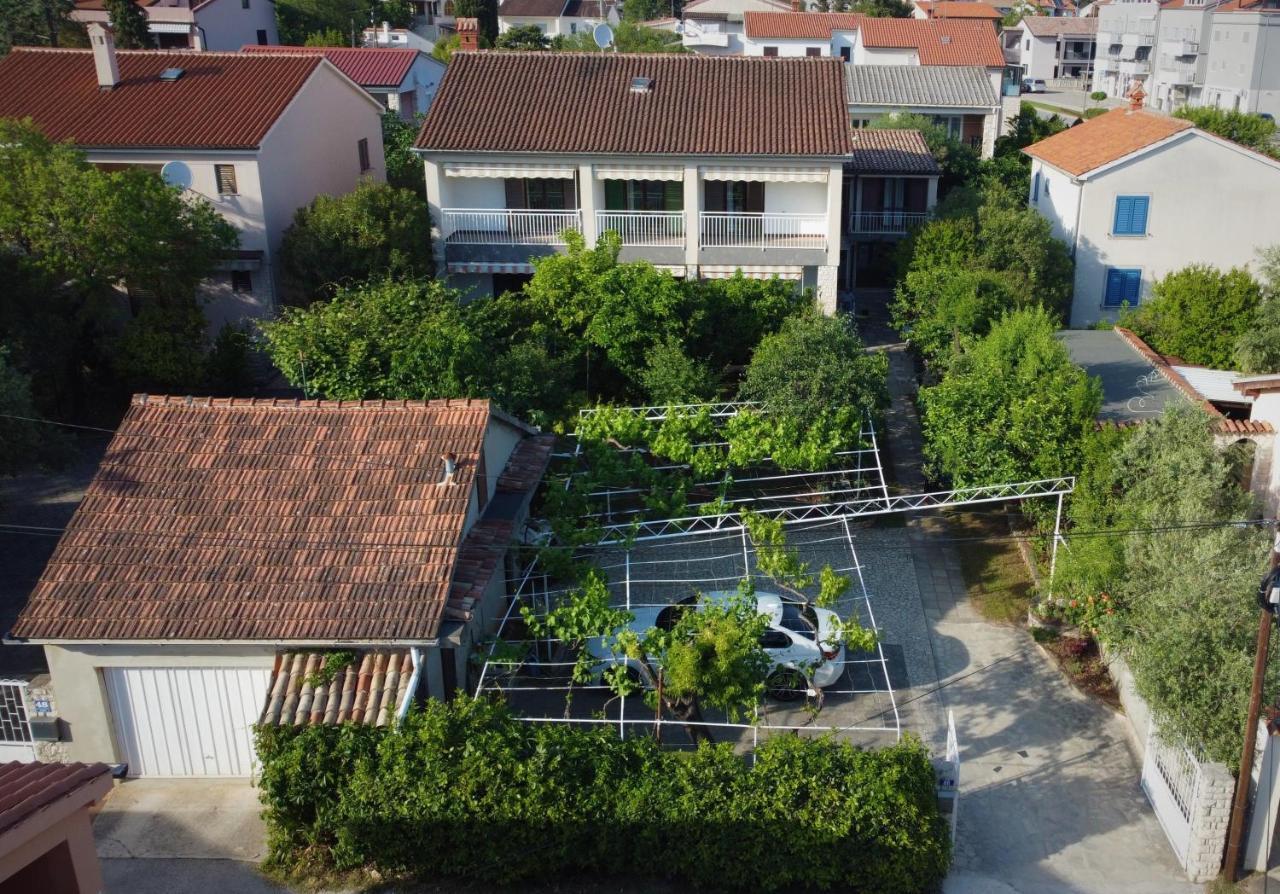 Apartments Ana Medulin Exterior photo